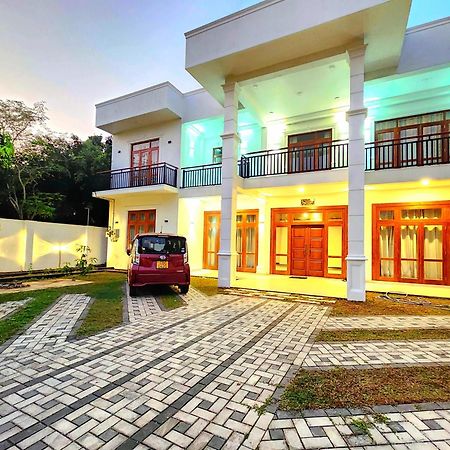 Regno Villa The Infinity By Netflix Panadura Esterno foto